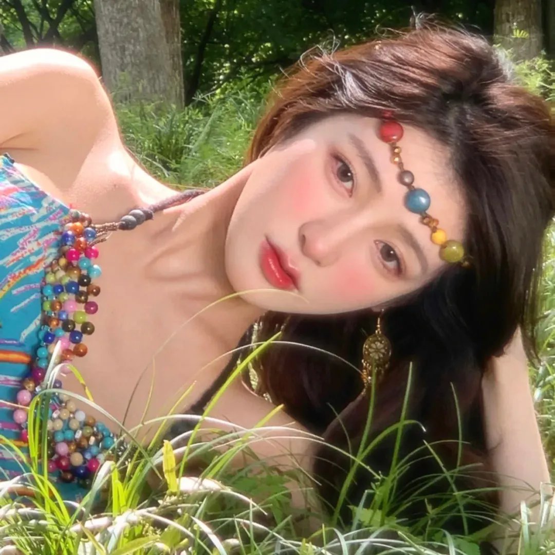 绿茵春色